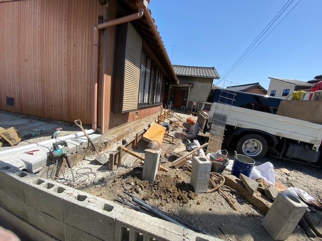 駐車場 犬走り 庭リフォーム