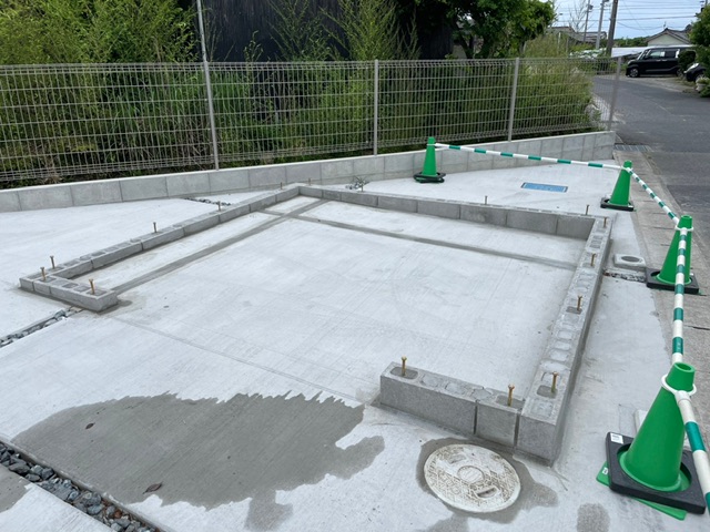 バイクガレージ