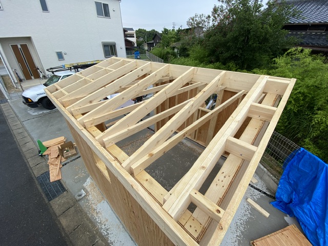 バイクガレージ