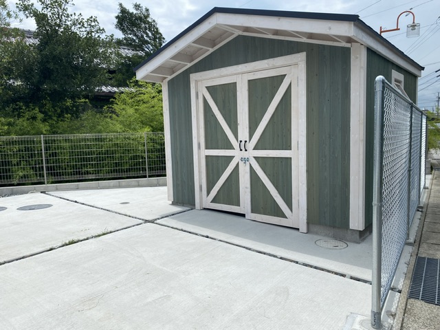 バイクガレージ