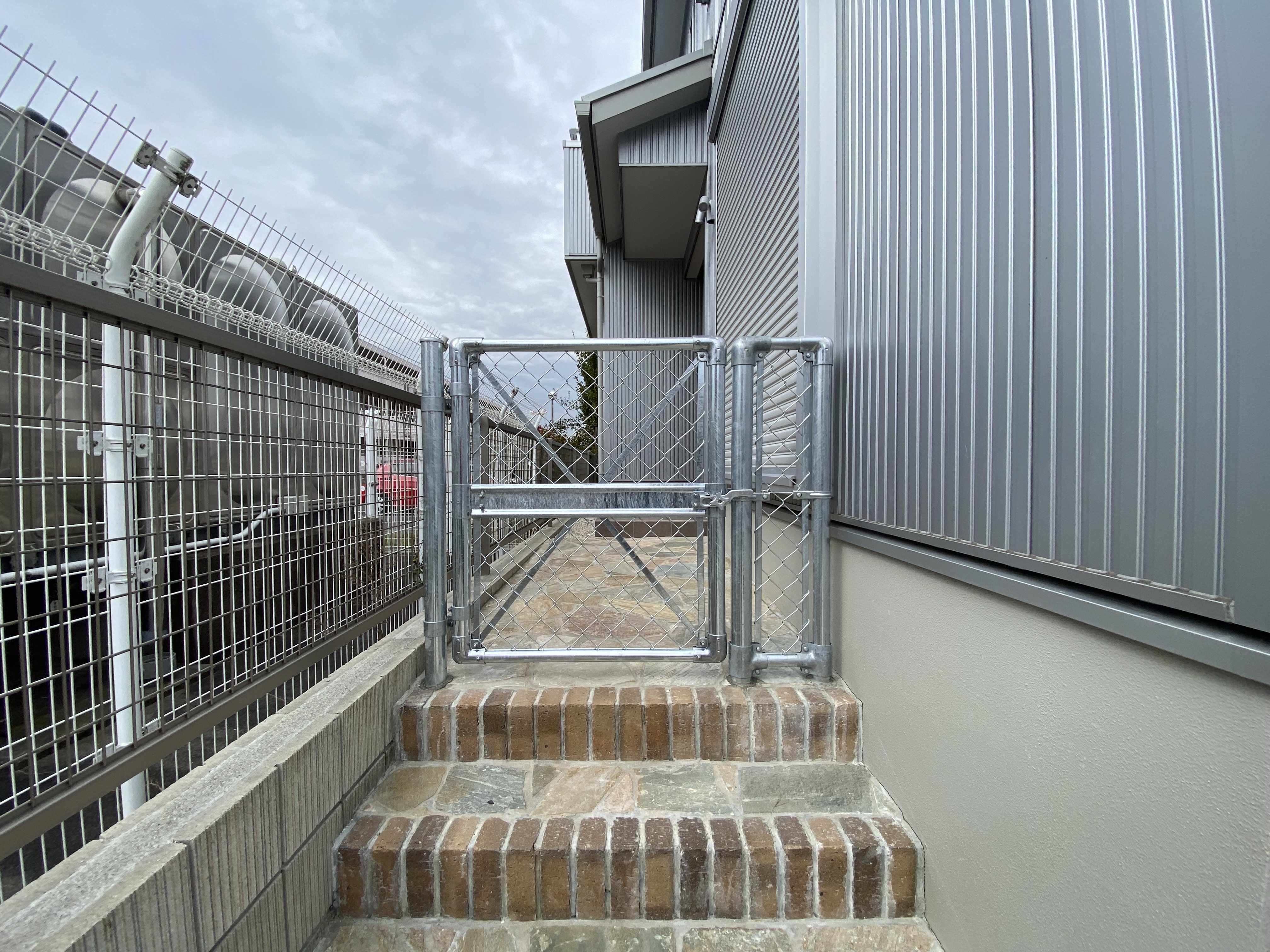 PC門扉 愛知県ドライガーデン