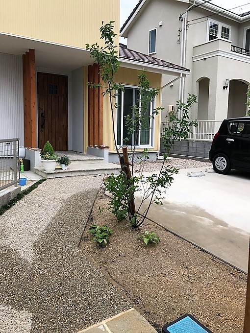 ひなたの丘 Y様邸 ジューンベリー植栽