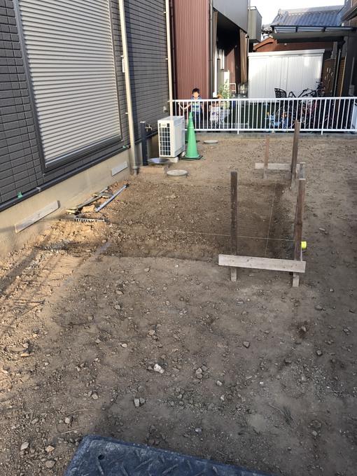 西尾市 タイルデッキ 目隠しフェンス 人工芝